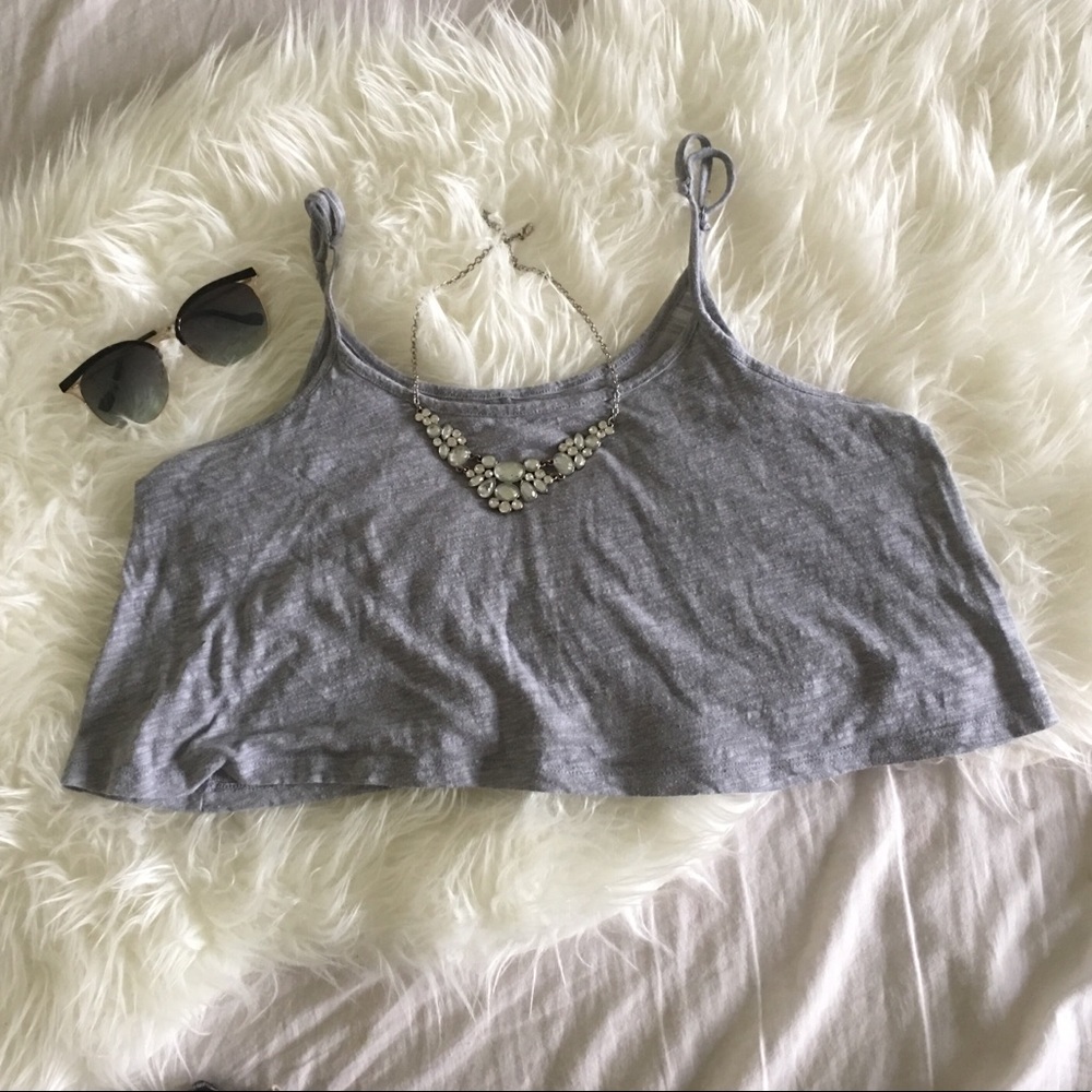 Adjustable grey spaghetti strap crop top